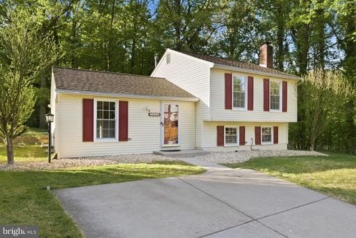 7625 SHEFFIELD GREEN WAY - Photo 1