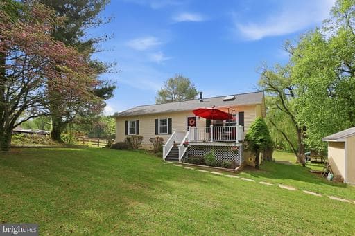 18583 Springs Rd, Jeffersonton, VA 22724-1937, United States - Photo 1