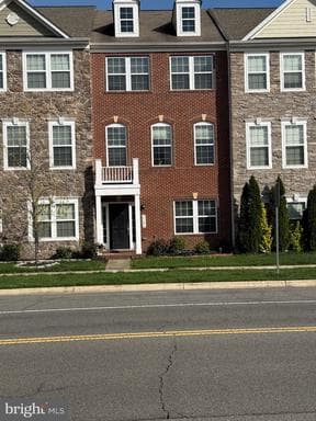25680 Pleasant Valley Rd, Chantilly, VA 20152-1406, United States - Photo 1
