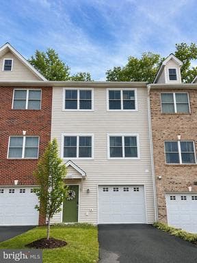 2238 Deyerle Ave, Harrisonburg, VA 22801-8071, United States - Photo 1