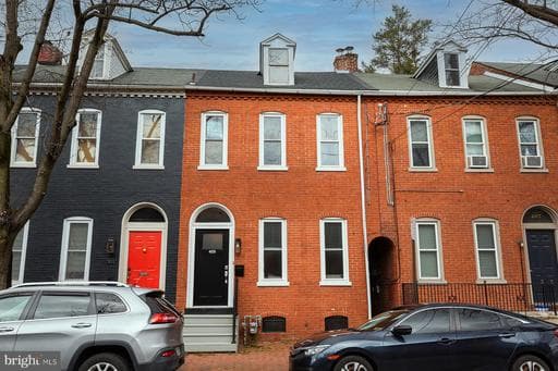 409 W LEMON STREET - Photo 1