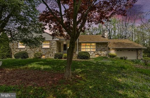3418 WALNUT ROAD - Photo 1