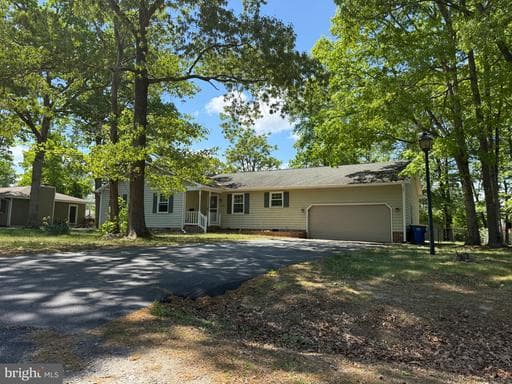 10800 WOODLAND DRIVE