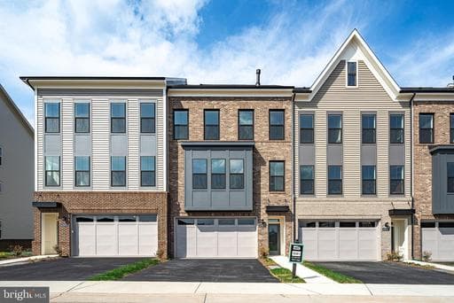 42972 TRUMAN TER,ASHBURN,VA,20148,LOUDOUN