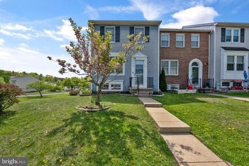 3351 DEEPWELL COURT
