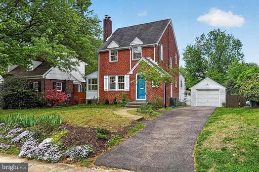 4646 4TH STREET - Photo 1