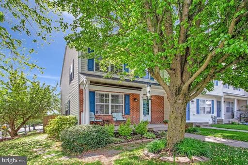 8199 WOODLAND LANE - Photo 1
