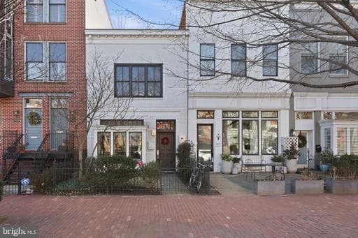 1331 CONSTITUTION AVENUE - Photo 1