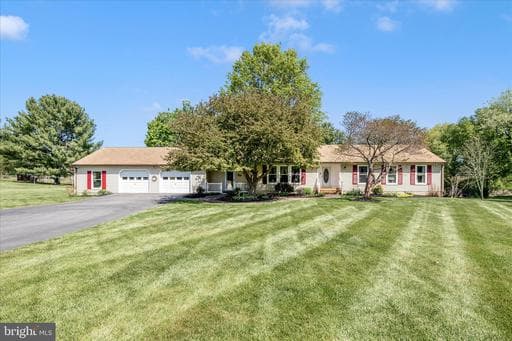 5910 LAWRENCE COURT - Photo 1