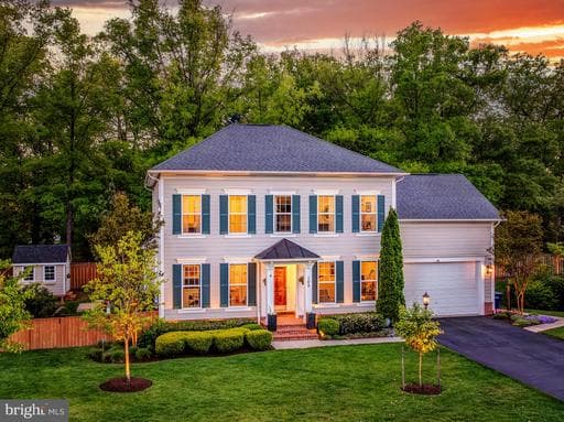 105 HEGLAR OAKS COURT - Photo 1