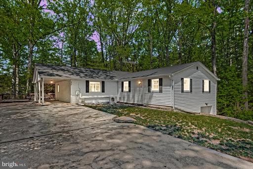 37 Hope Rd, Stafford, VA 22554-7202, United States - Photo 1