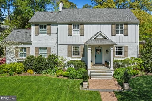 304 RIGGS AVENUE - Photo 1