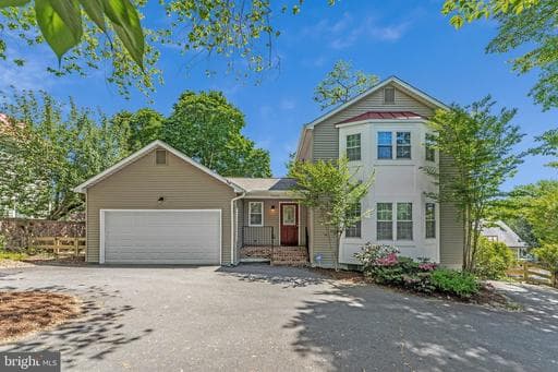 3683 Blenheim Blvd, Fairfax, VA 22030-1835, United States - Photo 1