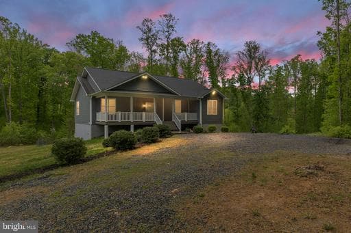3137 BLOUNT DRIVE - Photo 1