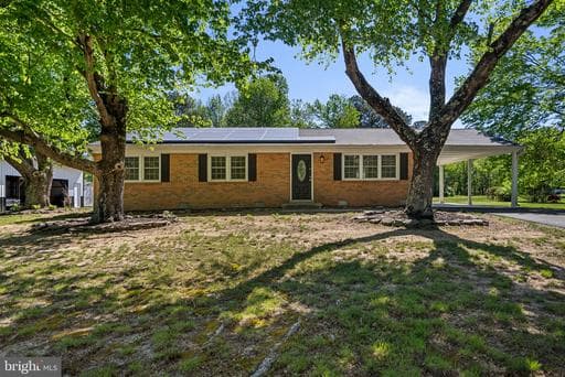 5032 GALLANT GREEN ROAD - Photo 1