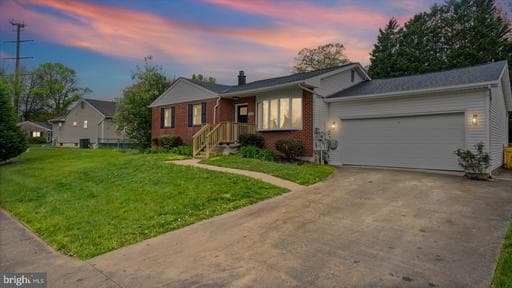 7956 OAKWOOD ROAD - Photo 1