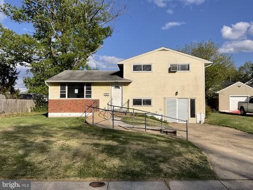 727 DELMAR AVENUE - Photo 1