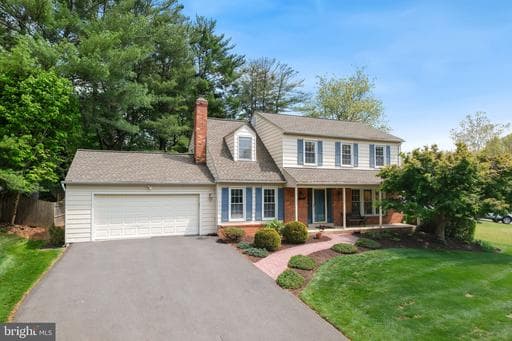 1429 LONGHILL DRIVE - Photo 1