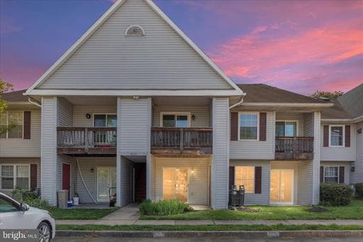 9202 AZURE COURT 102 - Photo 1