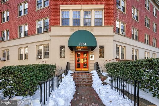 2854 CONNECTICUT AVENUE 32 - Photo 1