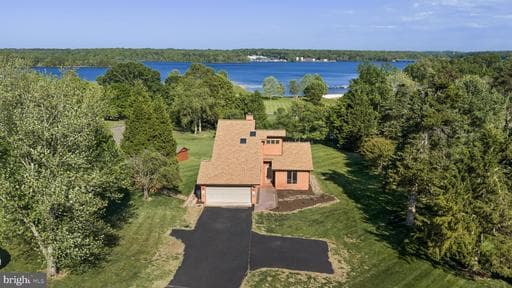 892 WINDWAY LANE - Photo 1