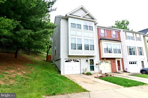 7619 Covent Gardens Ct, Landover, MD 20785-5872, United States - Photo 1