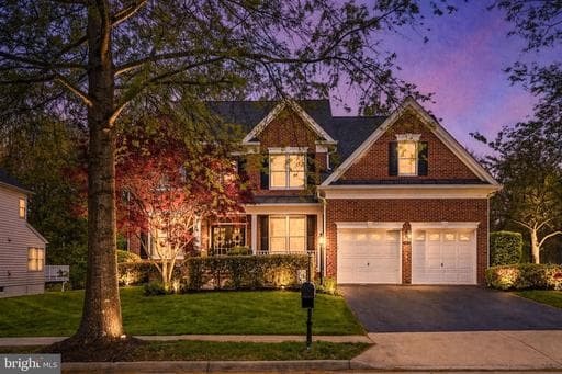 5774 Solheim Cup Dr, Haymarket, VA 20169-6175, United States - Photo 1