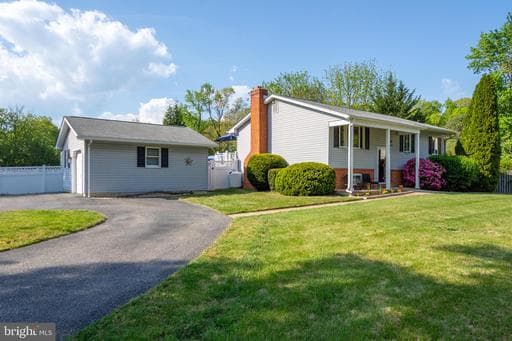 3542 Loch Haven Dr, Edgewater, MD 21037-3309, United States - Photo 1