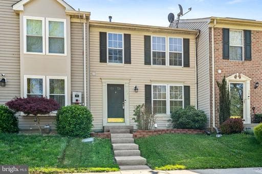 72 HICKORY LANE - Photo 1