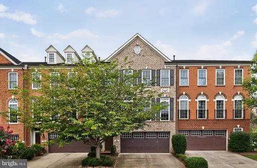 58 Sharpstead Ln, Gaithersburg, MD 20878-4502, United States - Photo 1