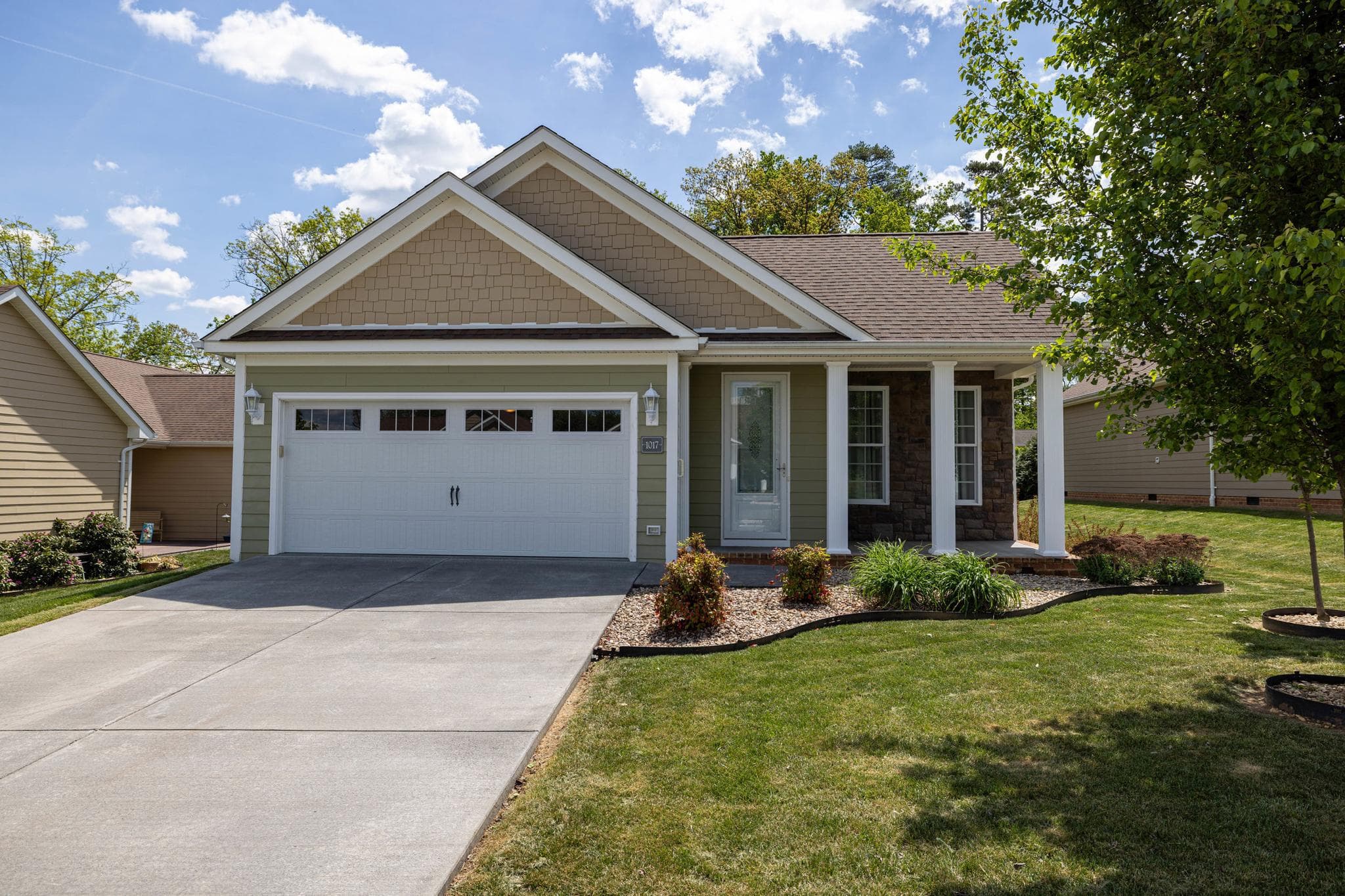 1017 Sun Poppy Ct, Woodstock, VA 22664-2089, United States - Photo 1