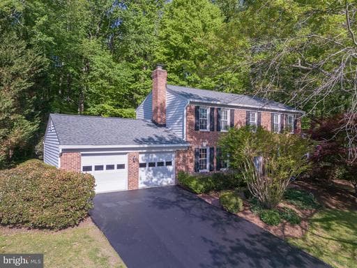 7706 LAKELOFT COURT - Photo 1