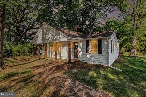 679 WELSHMAN LANE - Photo 1