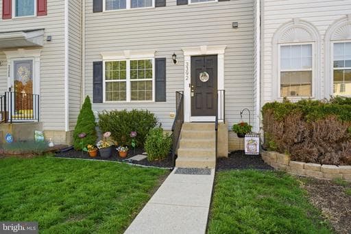 3392 SILVERTON LANE - Photo 1