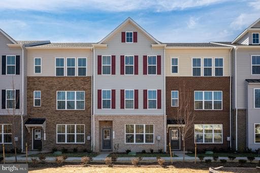 10161 QUEENS WAY,MANASSAS,VA,20110,MANASSAS CITY