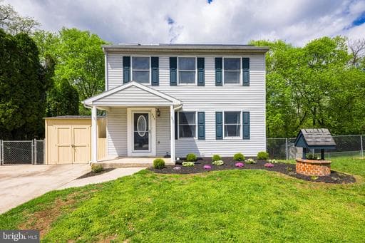 335 Yorkshire Dr, Hagerstown, MD 21740-3557, United States - Photo 1