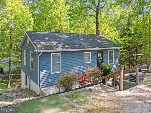 11958 HEMLOCK ROAD - Photo 1
