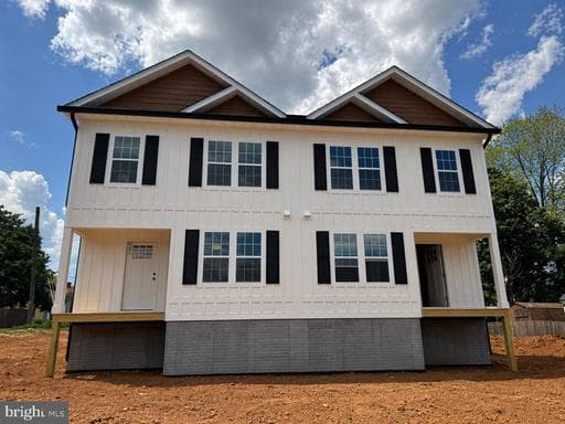 227 MOSBY LANE