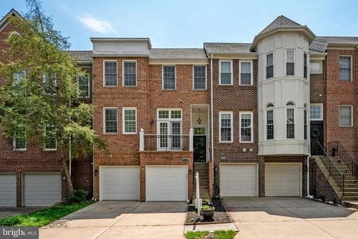 47697 WHIRLPOOL SQUARE - Photo 1