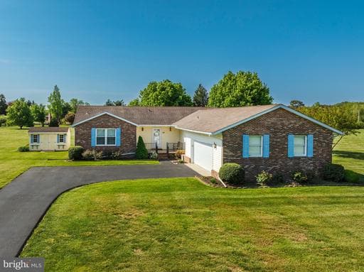 64 LONG CREEK DRIVE - Photo 1