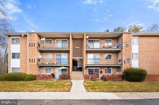 641 WATERLOO ROAD - Photo 1