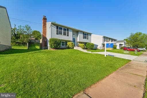 3707 REDBERRY WAY - Photo 1