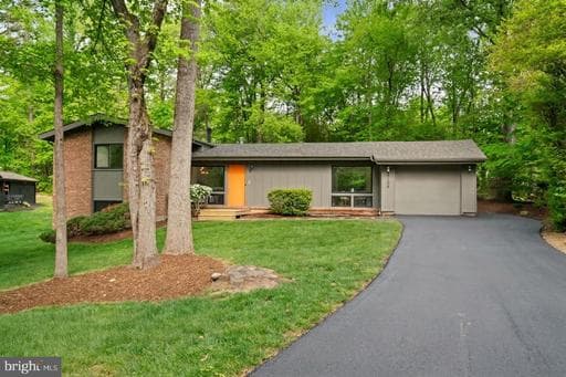 4106 YERKES PLACE - Photo 1