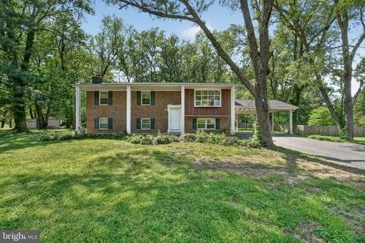 4105 Lee Ln, White Plains, MD 20695-2694, United States - Photo 1