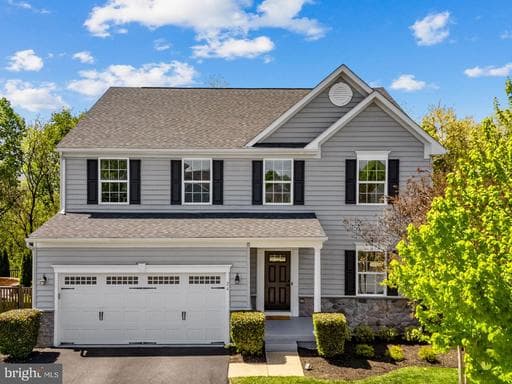 24 EISENTOWN DRIVE - Photo 1