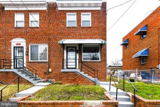 4227 NASH STREET - Photo 1