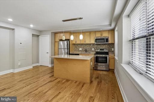 212 OAKWOOD STREET 113