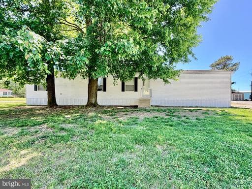 9224 GREEN ISLE CIRCLE - Photo 1