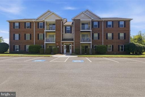 3850 Shadywood Dr, Jefferson, MD 21755-8337, United States - Photo 1