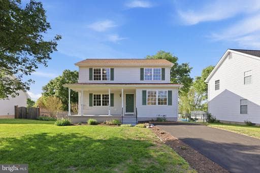 7020 HELM DRIVE - Photo 1
